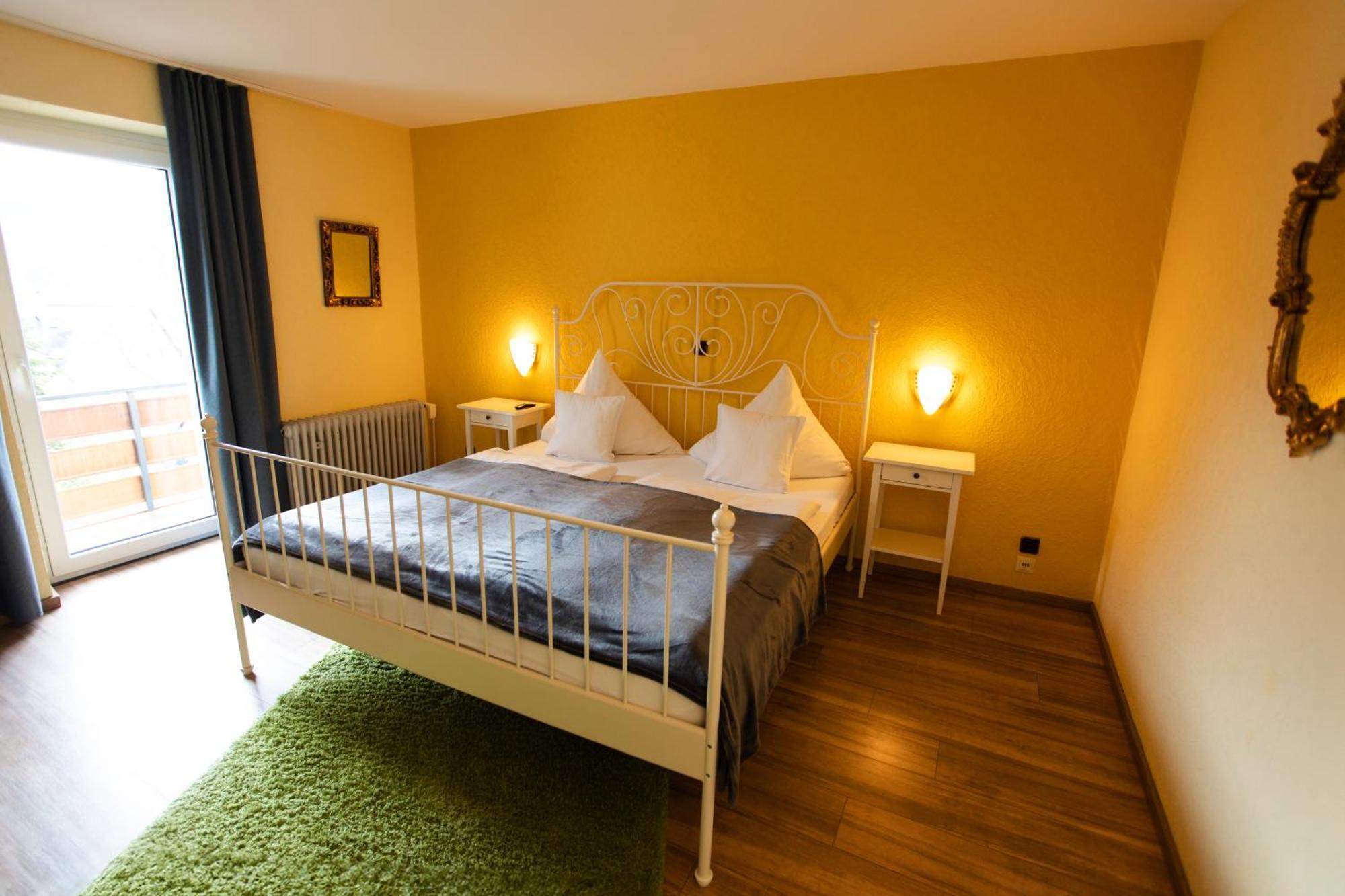 Ratskeller Hotel & Restaurant Kröv Екстериор снимка