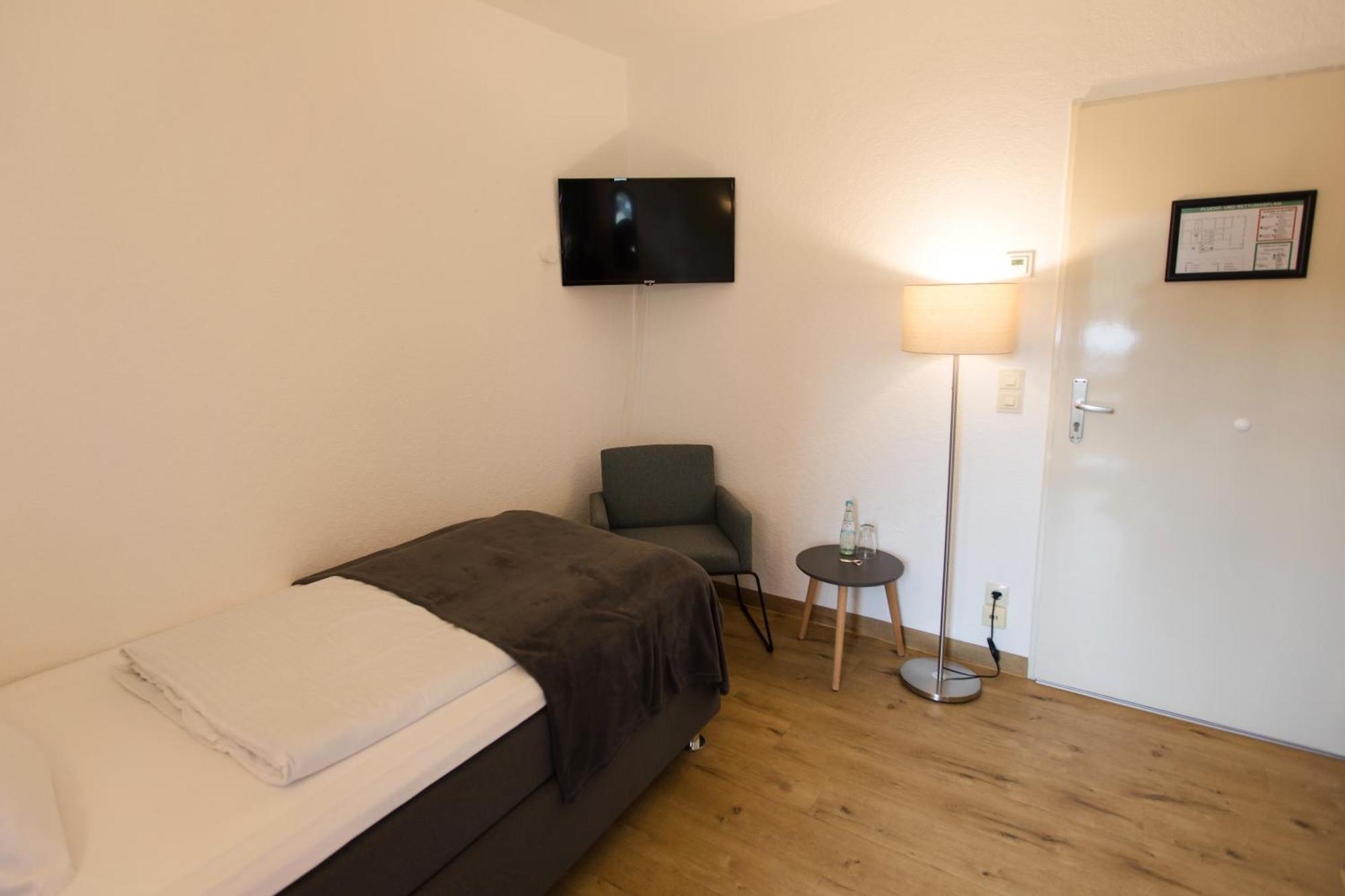 Ratskeller Hotel & Restaurant Kröv Екстериор снимка