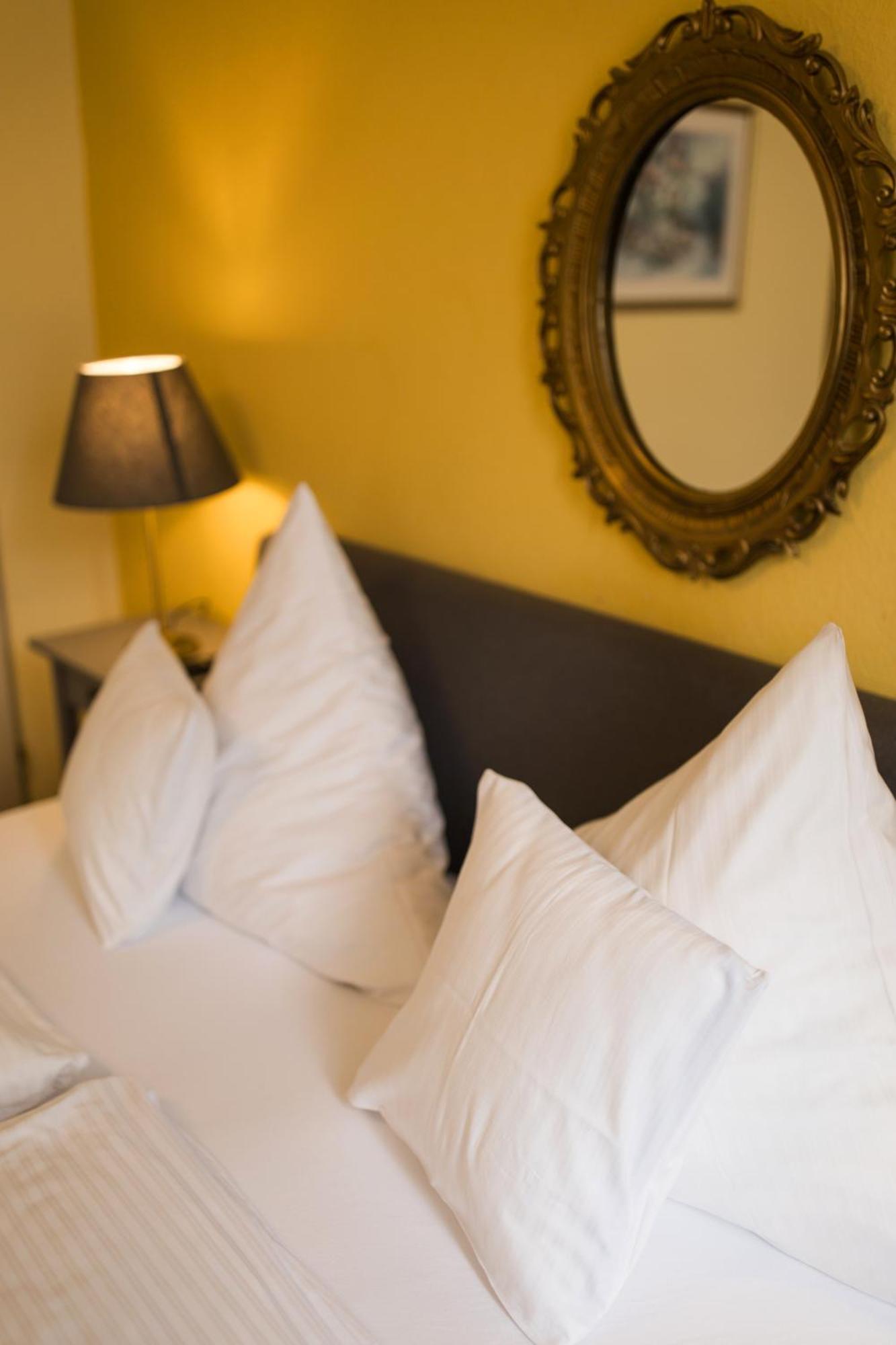 Ratskeller Hotel & Restaurant Kröv Екстериор снимка