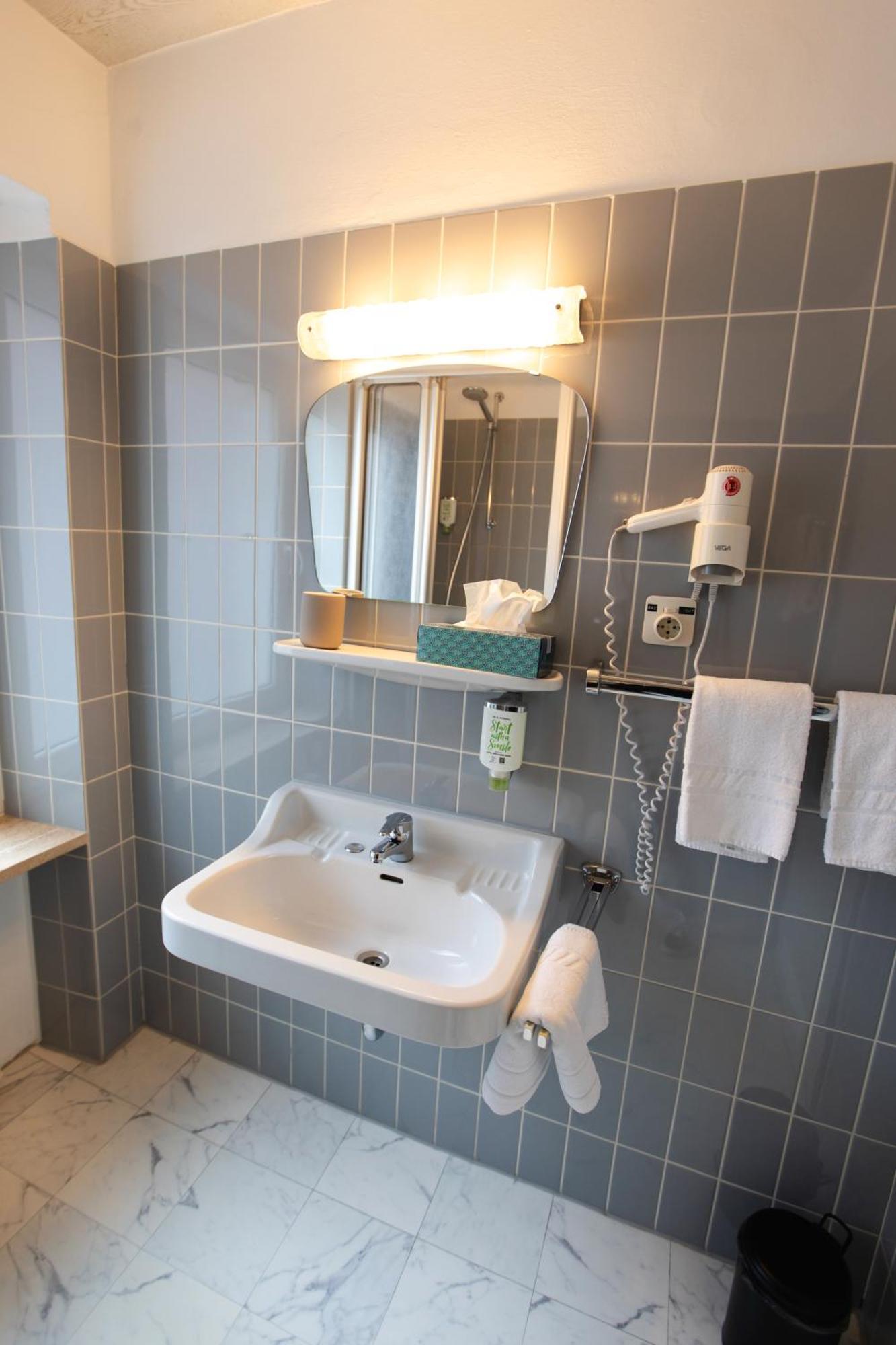 Ratskeller Hotel & Restaurant Kröv Екстериор снимка
