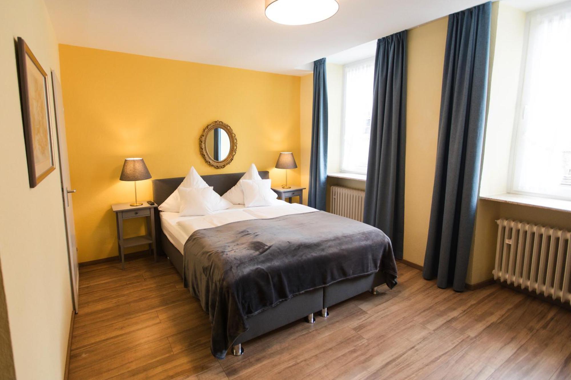 Ratskeller Hotel & Restaurant Kröv Екстериор снимка