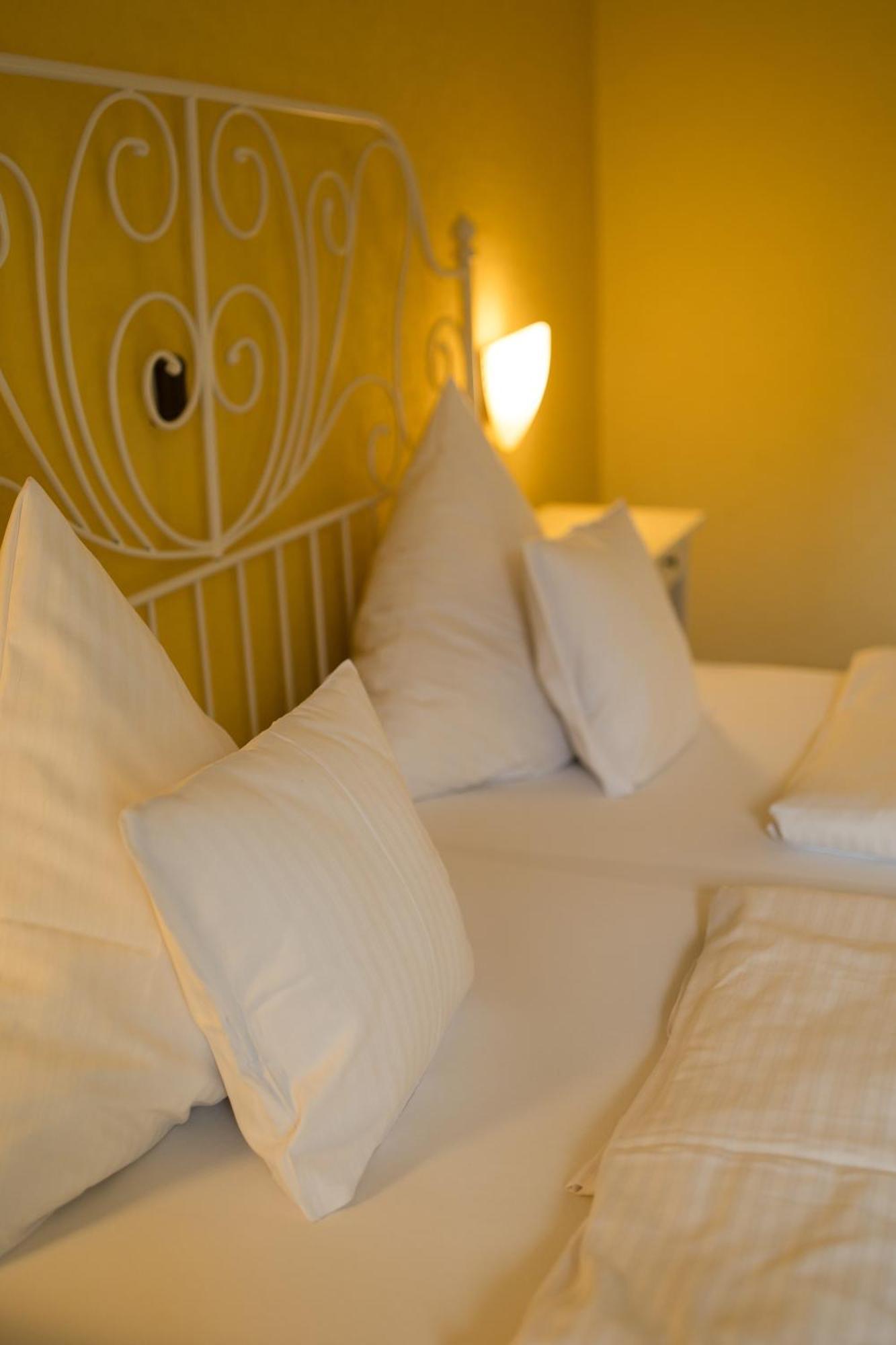 Ratskeller Hotel & Restaurant Kröv Екстериор снимка