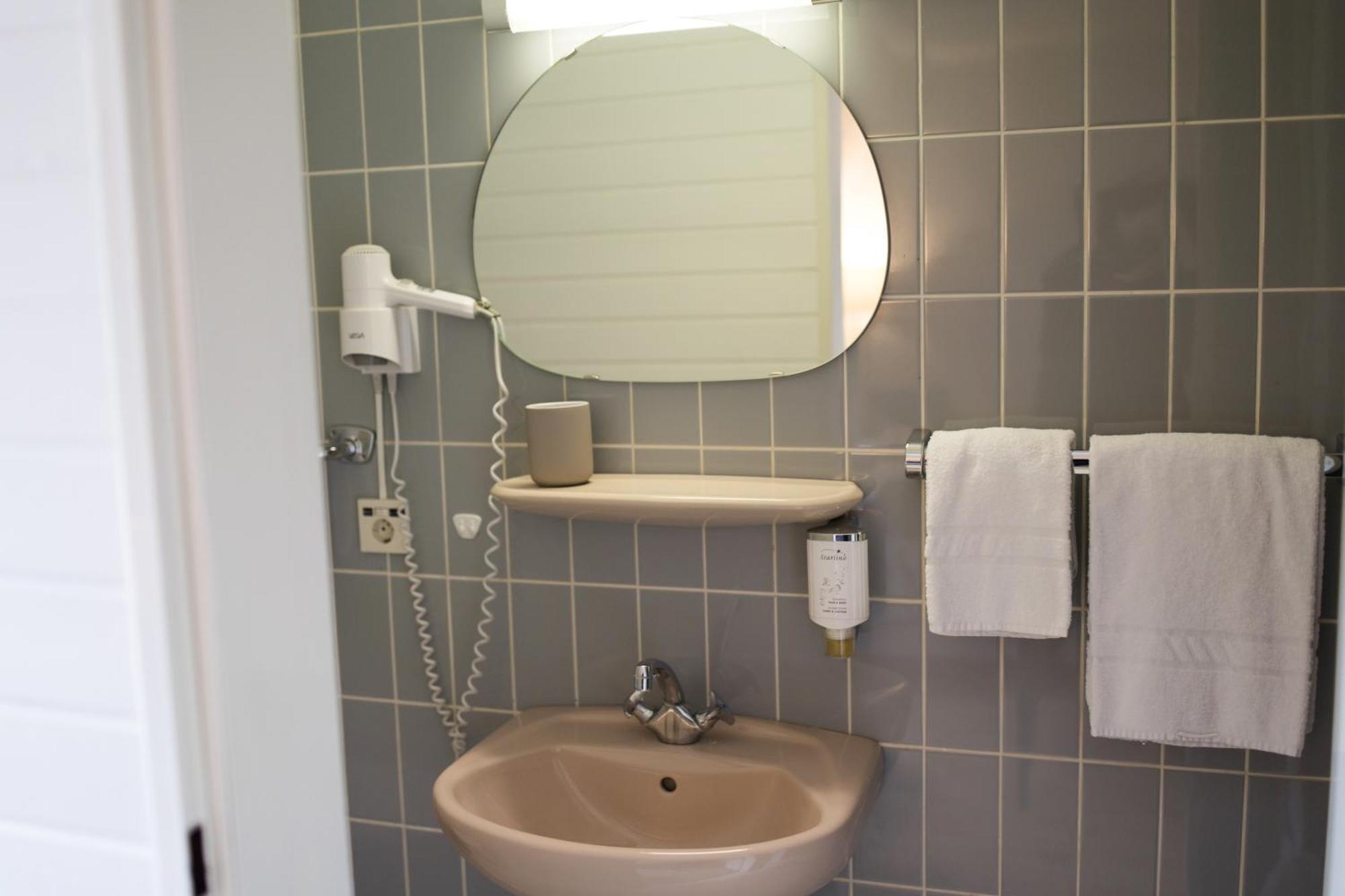 Ratskeller Hotel & Restaurant Kröv Екстериор снимка