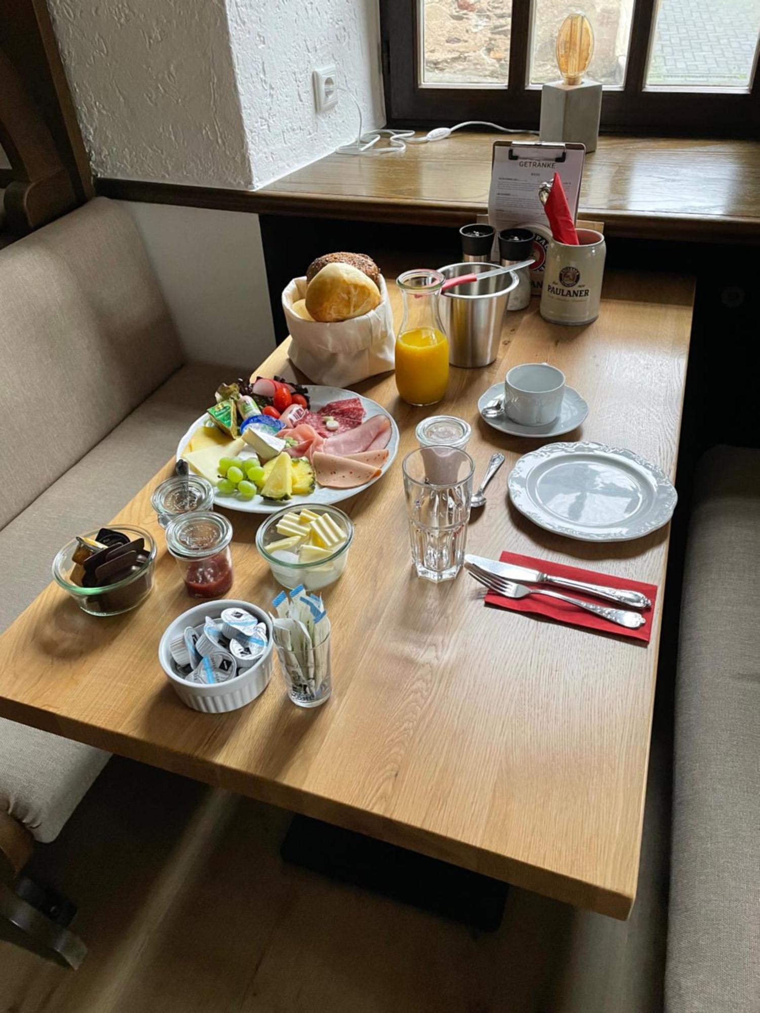 Ratskeller Hotel & Restaurant Kröv Екстериор снимка