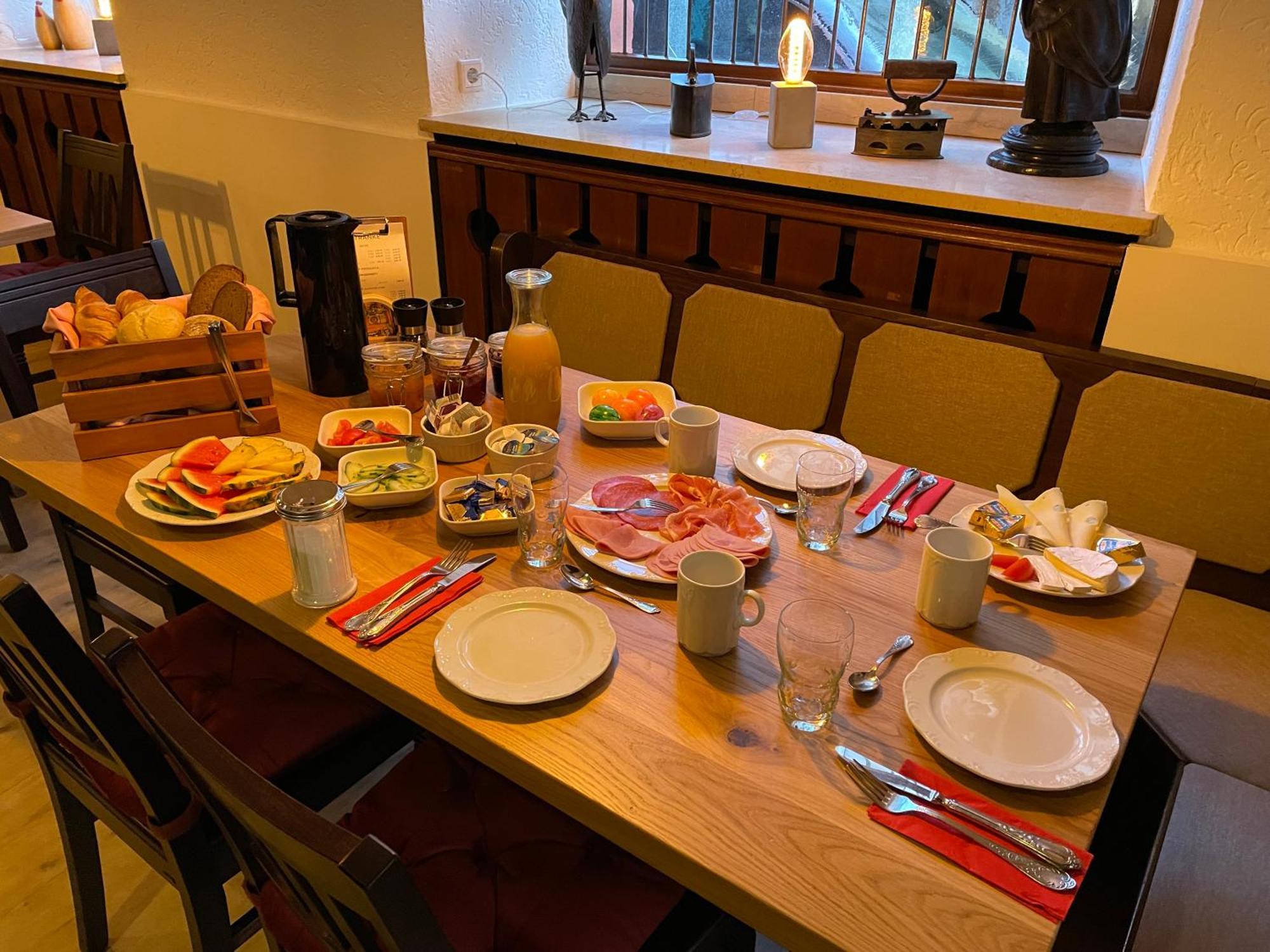 Ratskeller Hotel & Restaurant Kröv Екстериор снимка